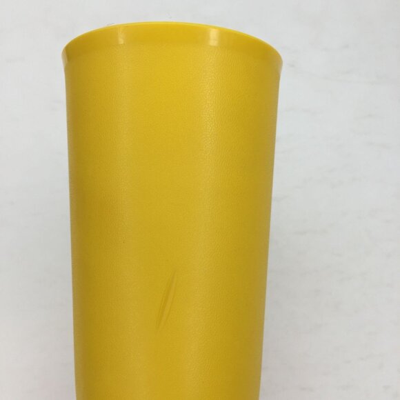 Vintage Tupperware Green Yellow Plastic Tumblers Set 4 Retro Drinkware Kitchen - Picture 6 of 16